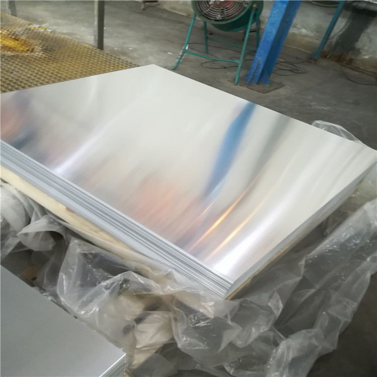 la feuille peinte en aluminium de couleur de 2000mm plaquent 1100 6063 pour des matériaux de construction