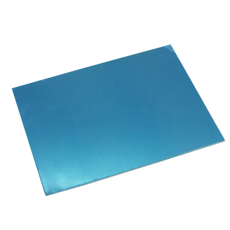 Largeur 1000 mm-3000 mm Plaque d'aluminium plat ± 0,01 mm Tolérance pour les performances élevées